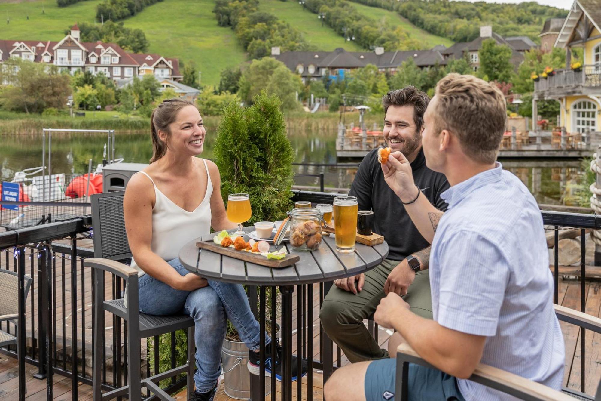 Blue Mountain Resort Village Suites Blue Mountains Esterno foto